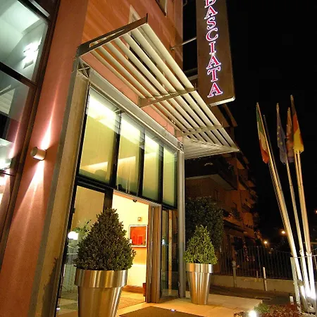 Ambasciata Venice - Atika & Atif 3*