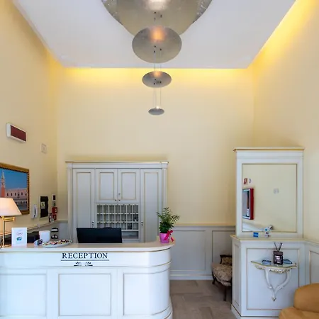 Hotel Ambasciata Venice - Atika & Atif Mestre