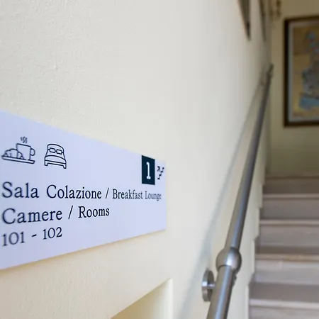 Hotel Ambasciata Venice - Atika & Atif 3*