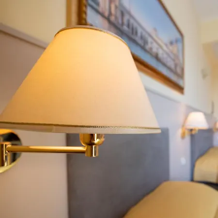 Hotel Ambasciata Venice - Atika & Atif 3*