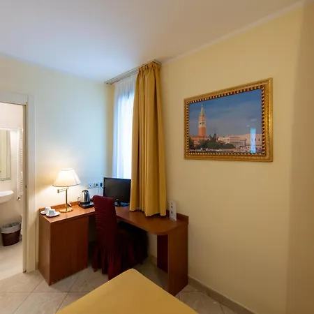 Ambasciata Venice - Atika & Atif 3* Mestre